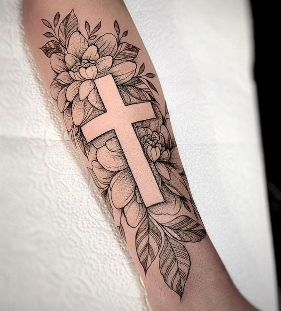 tatuajes de cruz con flores 3